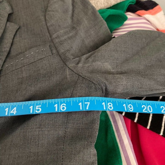BCBGMAXAZRIA Jacket Womens Sz S Gray Lightweight Two Button Blazer Lined Pockets - Picture 6 of 8